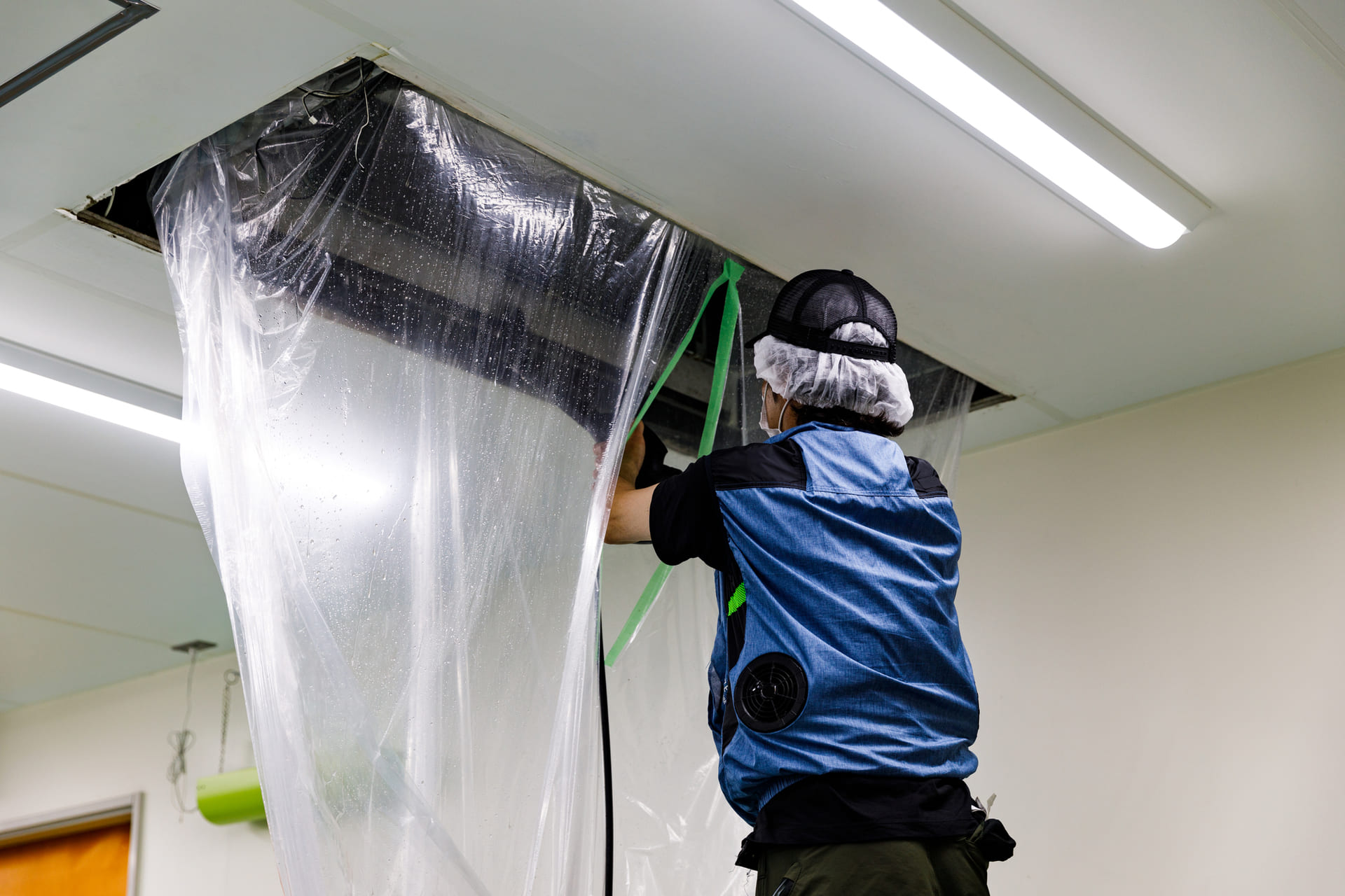 爽やかでクリーンな空気と省エネ化を実現させる丁寧なクリーニング作業